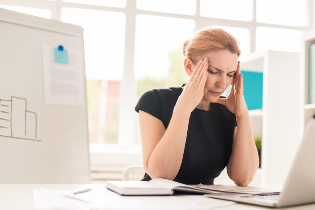ból głowy przy menopauzie